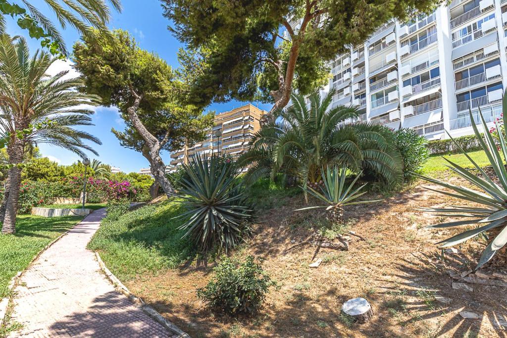 Lovely Flat On The Beach - Awesome View Alicante Exterior photo